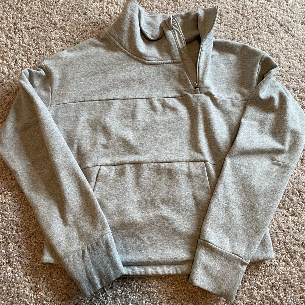 North face pullover